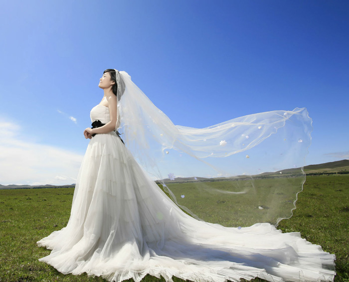 Photoshop保细节抠出背景杂乱的婚纱 全福编程网