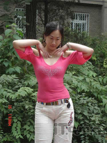 PS为照片减肥:快速给芙蓉姐姐减肥_webjx.com