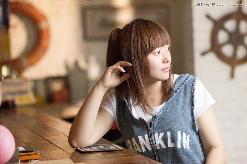 Photoshop给美女室内照片优化肤色处理,PS教程,素材中国