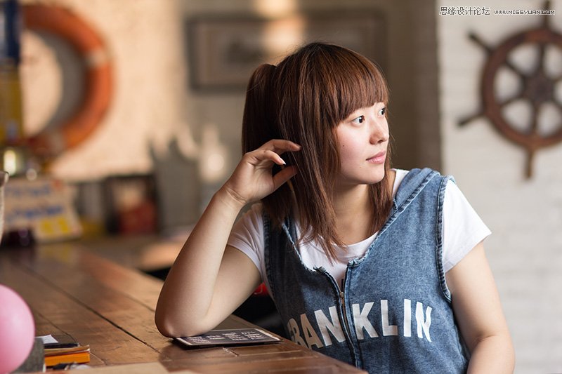 Photoshop给美女室内照片优化肤色处理,PS教程,素材中国