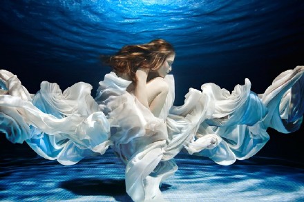 用photoshop打造梦幻潜水照片效果 全福编程网