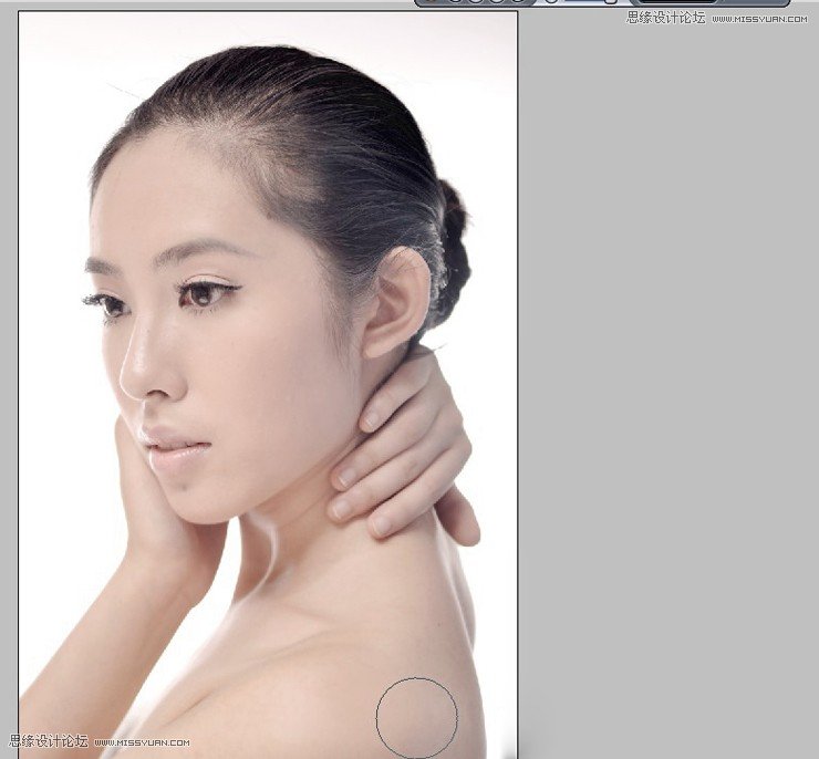 Photoshop给美女模特添加惊艳的妆容效果