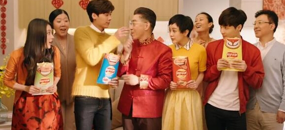 2016乐事薯片猴年广告图