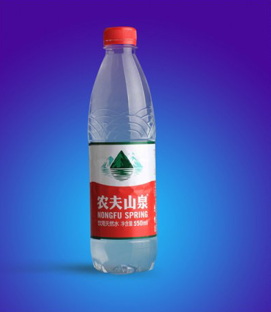 Photoshop快速抠出透明的矿泉水瓶 全福编程网
