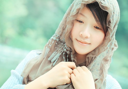 村妞变身小资女 9步完成“小清新”式瘦脸