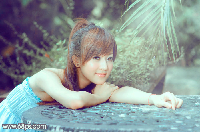 Photoshop打造甜美的淡调中性绿色外景美女图片 全福编程网