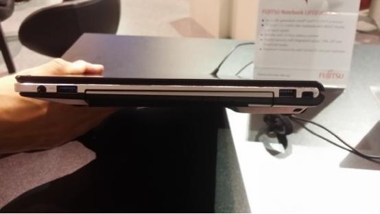 富士通Lifebook S904上手 24小时续航神器