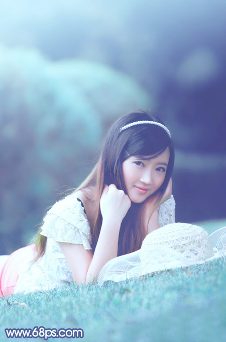 Photoshop打造甜美梦幻的青蓝色草地美女图片 全福编程网