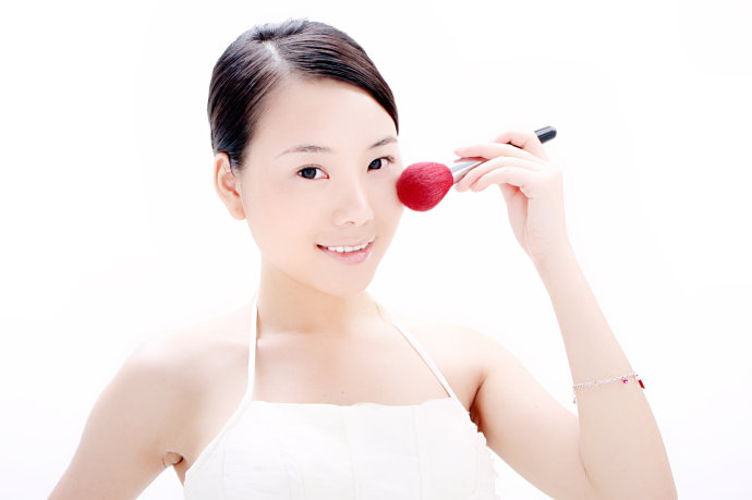 Photoshop解析人像睫毛和眼影的画法技巧 全福编程网