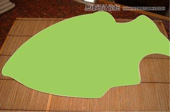 Illustrator巧用拼合透明度抠出盘子